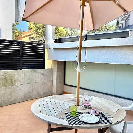 Centro Con Terraza Y Piscina